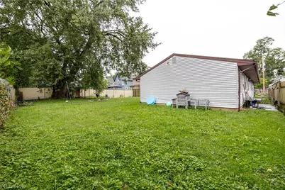 1409 Rowland Avenue NE, Canton, OH 44705 - Photo 28