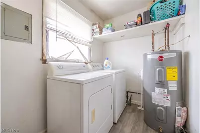 1409 Rowland Avenue NE, Canton, OH 44705 - Photo 22