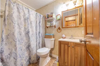 1409 Rowland Avenue NE, Canton, OH 44705 - Photo 20