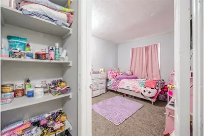 1409 Rowland Avenue NE, Canton, OH 44705 - Photo 8