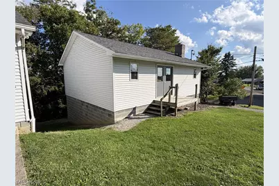 68988 Clearview Acres Road, Bridgeport, OH 43912 - Photo 2