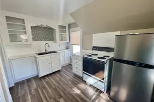 423 7th St, Fairport Harbor, OH 44077 - Photo 22