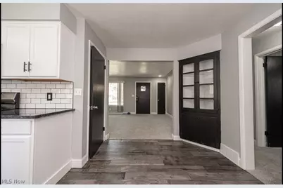 3525 Shirley Road, Youngstown, OH 44502 - Photo 2