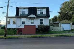 1547 Maple Ave NE, Canton, OH 44705 - Photo 1