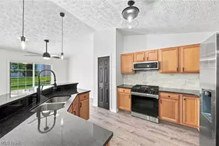 3382 Coopers Trail, Lorain, OH 44053 - Photo 6
