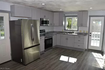 46948 Columbia Hill Road, St Clairsville, OH 43950 - Photo 2