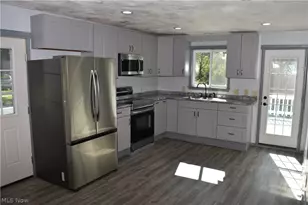 46948 Columbia Hill Rd, St Clairsville, OH 43950 - Photo 2