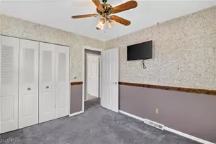 2426 Russell Ave, Youngstown, OH 44509 - Photo 10