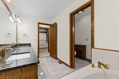 6962 Mapleridge Circle NW, Canton, OH 44718 - Photo 30