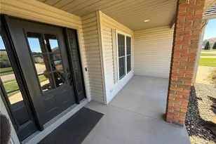 1319 Parkdale Dr, Dover, OH 44622 - Photo 2