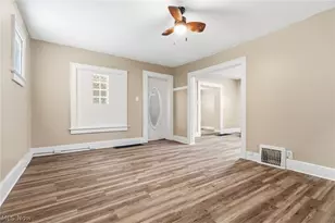 58 1st St, Campbell, OH 44405 - Photo 10