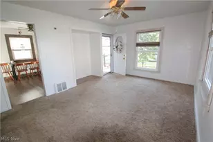 2476 Albrecht Ave, Akron, OH 44312 - Photo 4