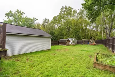 417 Tuscarawas Avenue NW, Brewster, OH 44613 - Photo 4