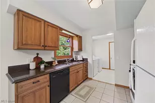 4902 Lakeview Dr, Mentor, OH 44060 - Photo 16
