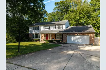 2197 Thurmont Road, Akron, OH 44313 - Photo 2