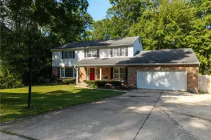 2197 Thurmont Rd, Akron, OH 44313 - Photo 2