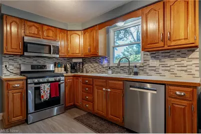 80 Merle Boulevard, Munroe Falls, OH 44262 - Photo 10