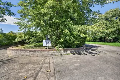 2306 Canfield Road, Akron, OH 44312 - Photo 28