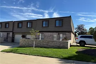 817 Tollis Pkwy, Grandview Heights, OH 44147 - Photo 1