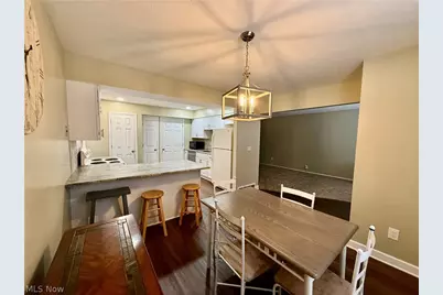 817 Tollis Parkway #8, Grandview Heights, OH 44147 - Photo 6