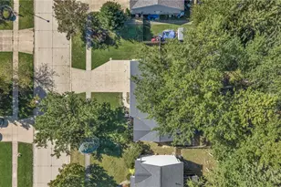 352 Carol Ln, Elyria, OH 44035 - Photo 38