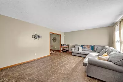 352 Carol Lane, Elyria, OH 44035 - Photo 16