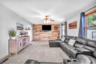 352 Carol Lane, Elyria, OH 44035 - Photo 18