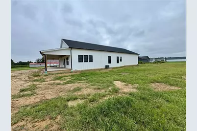 454 Hocking Road, Little Hocking, OH 45742 - Photo 4