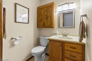 47568 Middle Ridge Rd, Amherst, OH 44001 - Photo 22