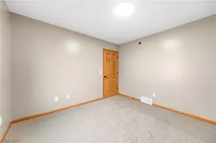 2427 Queensbury Rd, Alliance, OH 44601 - Photo 22
