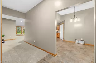 2427 Queensbury Rd, Alliance, OH 44601 - Photo 2