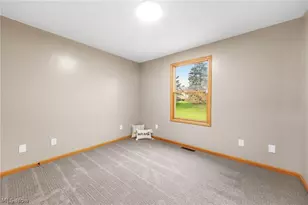 2427 Queensbury Rd, Alliance, OH 44601 - Photo 20