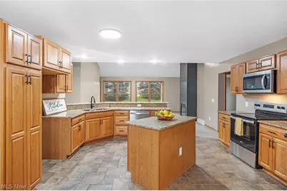 2427 Queensbury Road, Alliance, OH 44601 - Photo 8