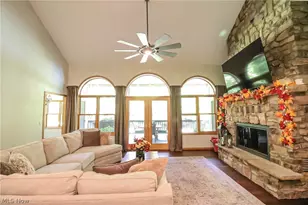 2303 W Steiner Rd, Burbank, OH 44214 - Photo 8