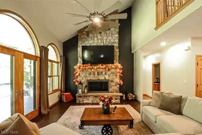 2303 W Steiner Road, Burbank, OH 44214 - Photo 6