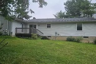 17626 Lois Way, Doylestown, OH 44230 - Photo 2