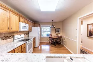 3852 Woodbury Oval, Stow, OH 44224 - Photo 8