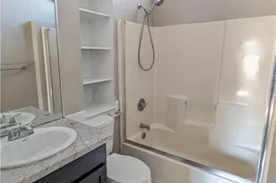 424 E 319th St, Willowick, OH 44095 - Photo 30
