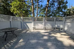 424 E 319th St, Willowick, OH 44095 - Photo 12