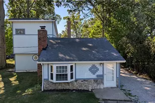 424 E 319th St, Willowick, OH 44095 - Photo 4