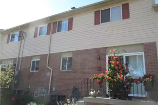 295 Carriage Ln, Canfield, OH 44406 - Photo 22
