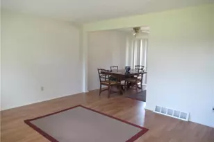 295 Carriage Ln, Canfield, OH 44406 - Photo 4