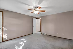 32372 Orchard Park Dr, Avon Lake, OH 44012 - Photo 32