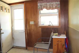 3202 24th St SE, Canton, OH 44707 - Photo 12