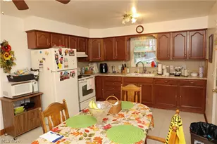 150 N 20th St, Weirton, WV 26062 - Photo 6