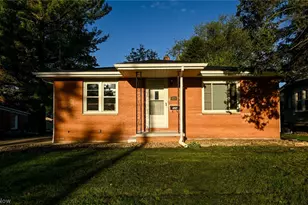 324 N Hawkins Ave, Akron, OH 44313 - Photo 2