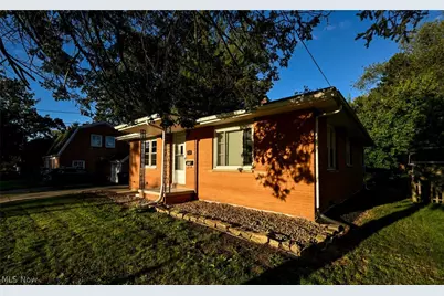 324 N Hawkins Avenue, Akron, OH 44313 - Photo 38