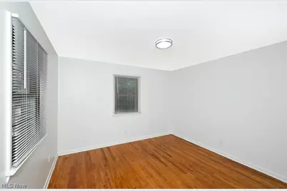 324 N Hawkins Avenue, Akron, OH 44313 - Photo 30