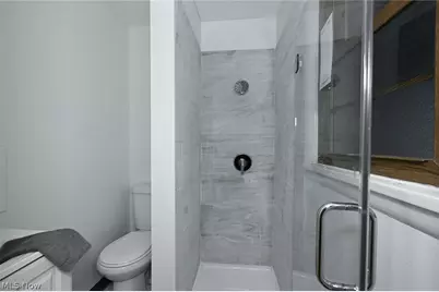 324 N Hawkins Avenue, Akron, OH 44313 - Photo 26