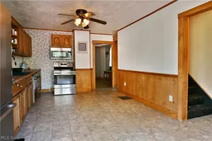 46 Prospect St, Struthers, OH 44471 - Photo 16